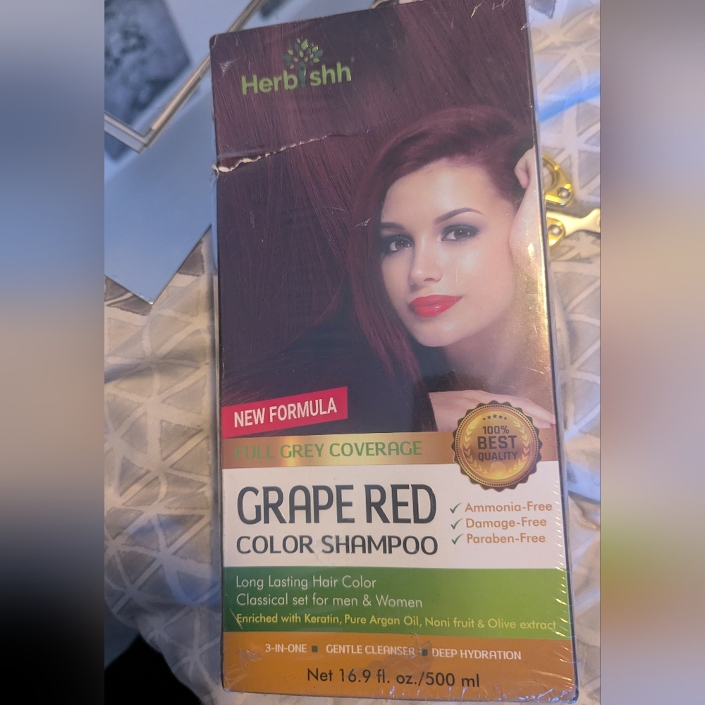 Grape Red Color Shampoo
